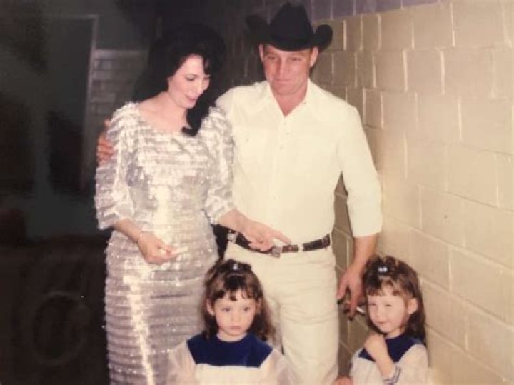 Patsy Cline And Peggy Sue: Loretta Lynn's Iconic Daughters